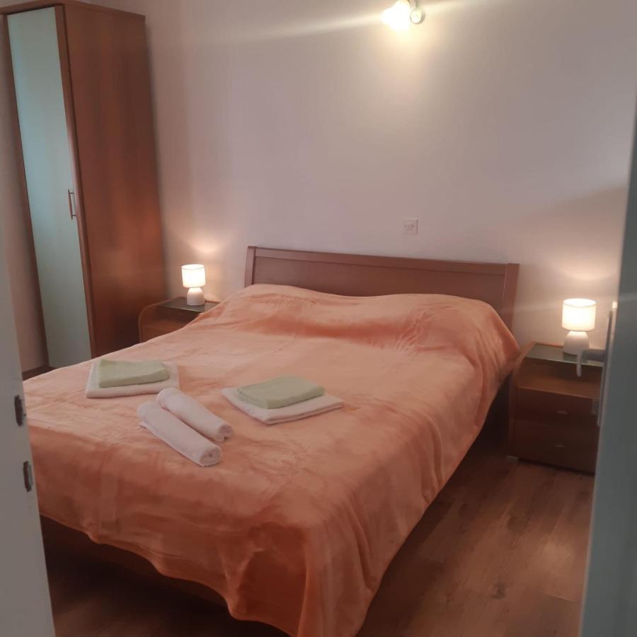 Apartment Igrane 10033A 外观 照片